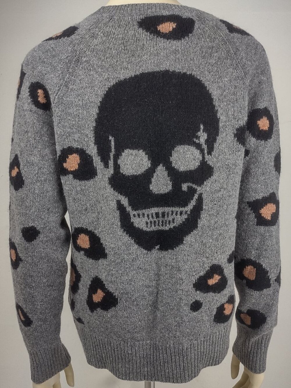 Skull Cashmere gray black brown animal print pullover sweater ladies Small